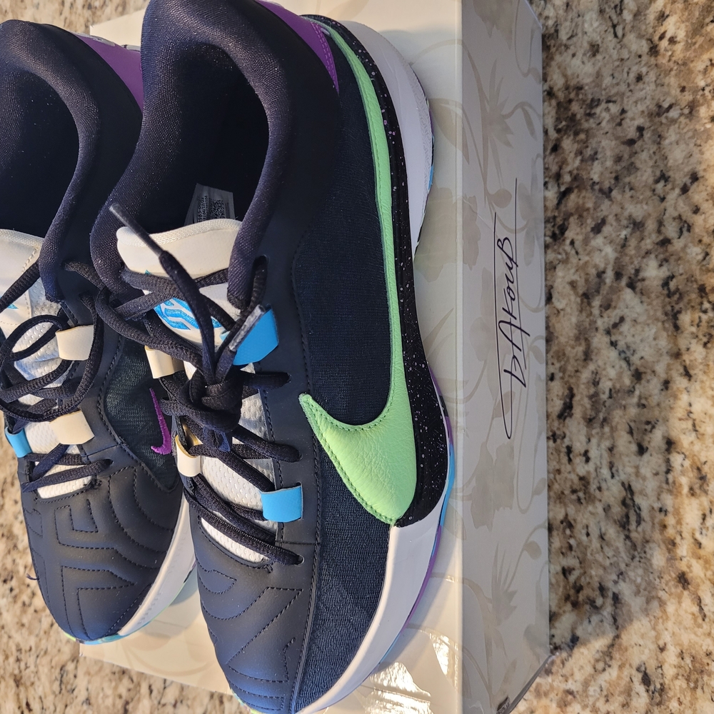 Nike Zoom Freak 5 Size 10.5